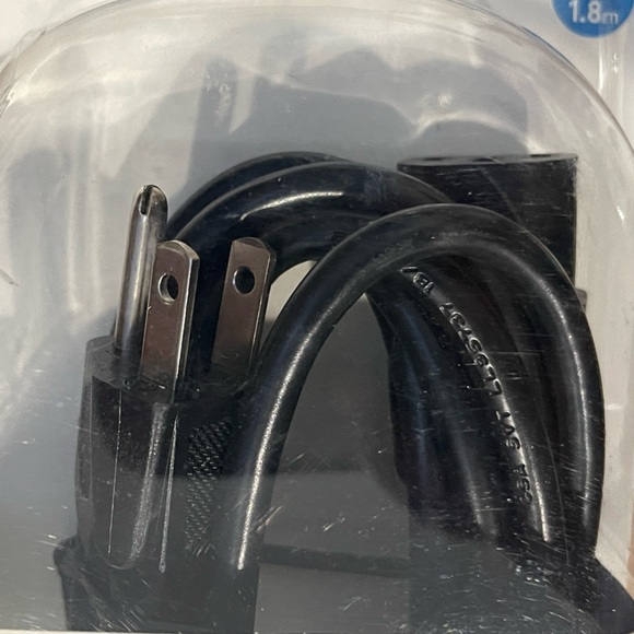 Belkin Black USB-C to Lightning Cable for Fast Charging - Picture 5 of 9